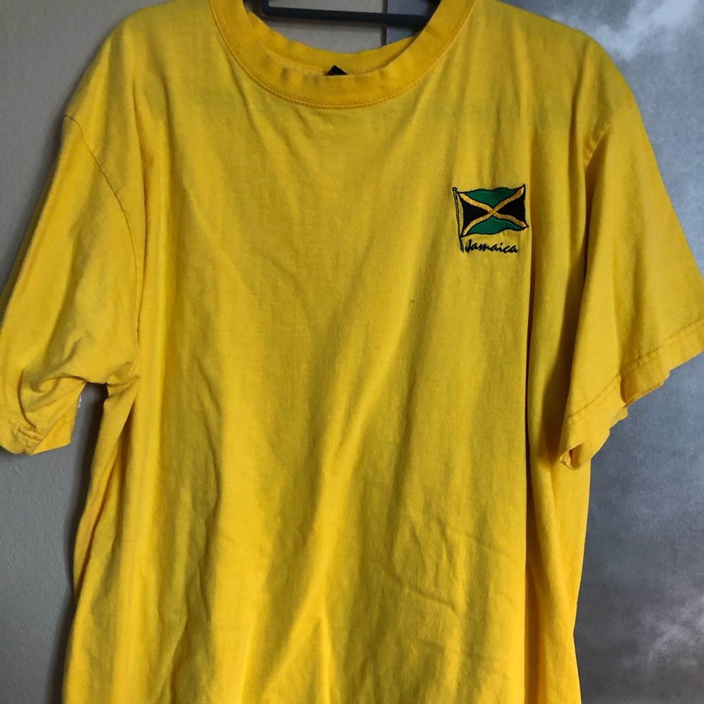 Short sleeve t-shirt